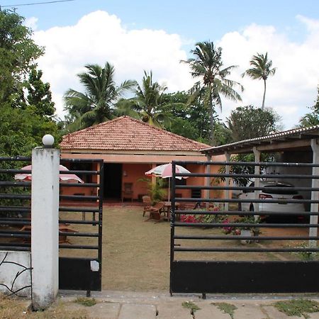 One More Day Hostel Weligama Exterior photo